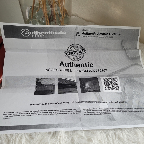 Gucci Wallet - Picture 9 of 13